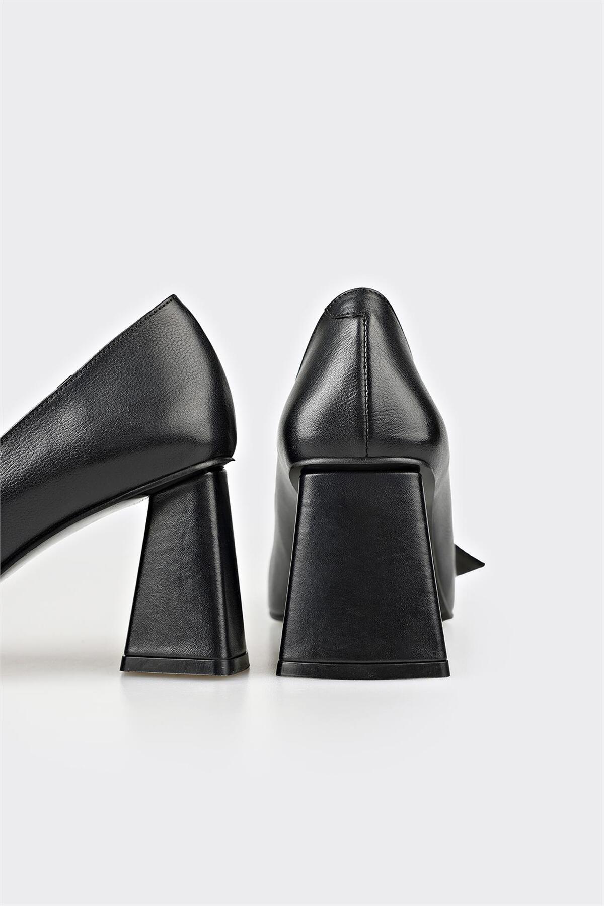 کفش پاشنه بلند کلاسیک زنانه اله elle