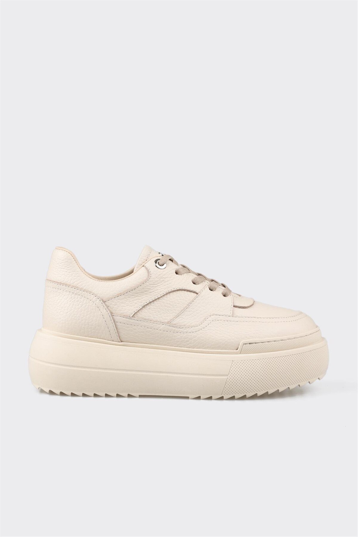 کتانی زنانه اله elle