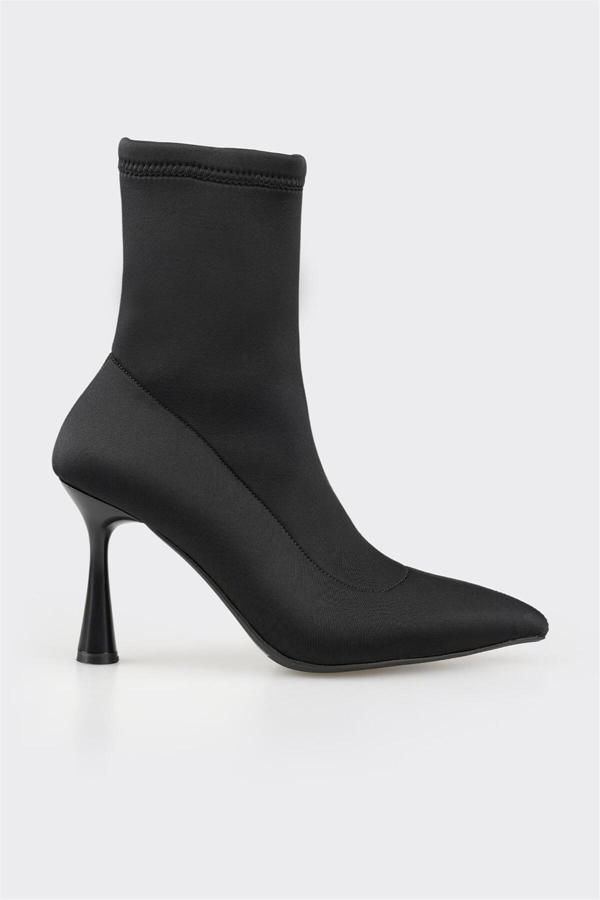 بوت و نیم بوت زنانه اله elle