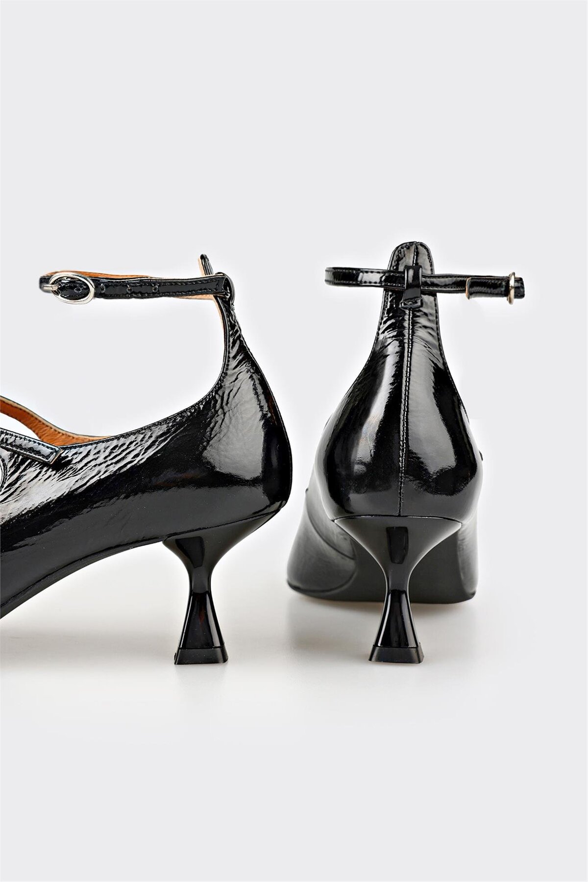 کفش پاشنه بلند کلاسیک زنانه اله elle