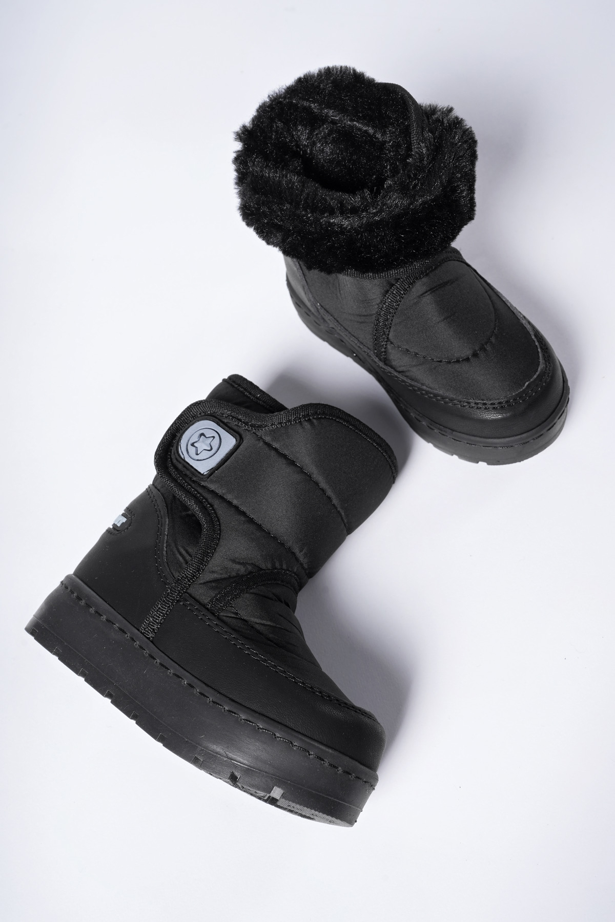 بوت و نیم بوت بچگانه ریکان