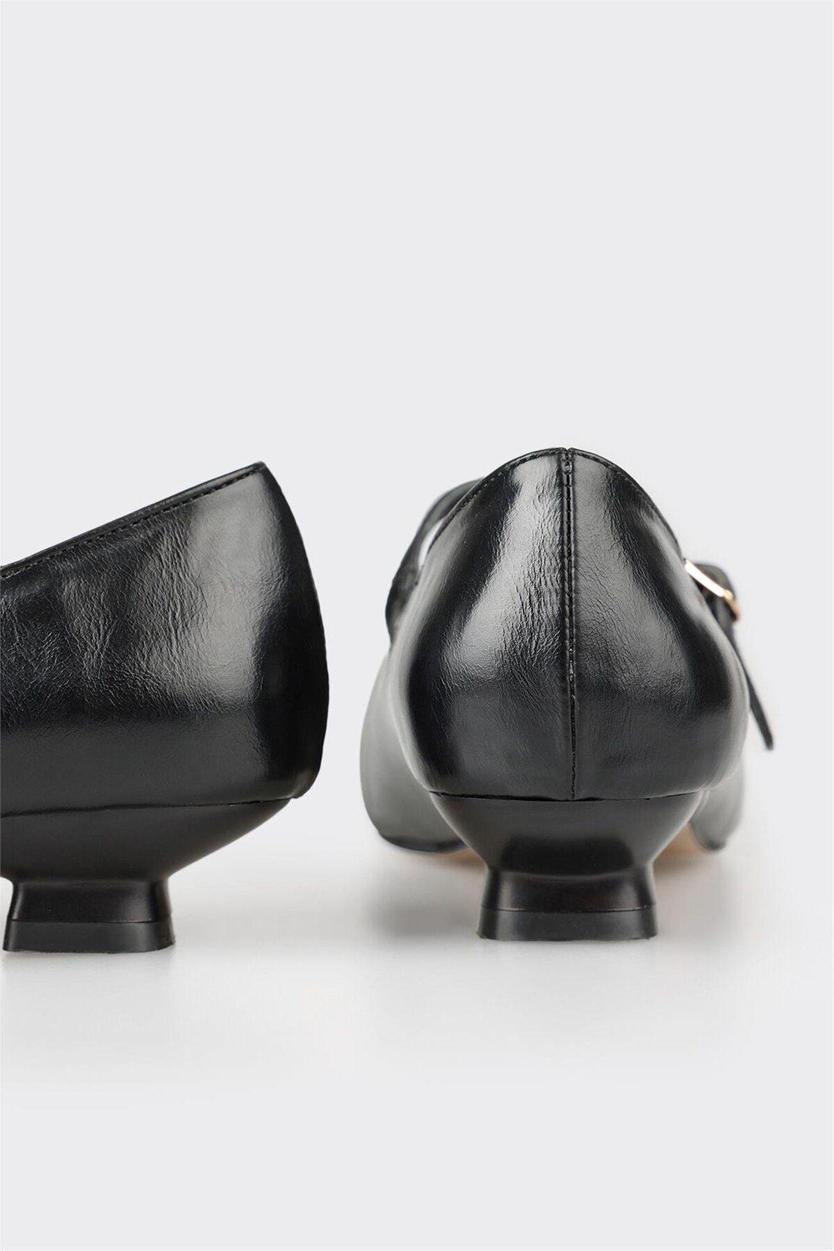 کفش روزمره زنانه اله elle