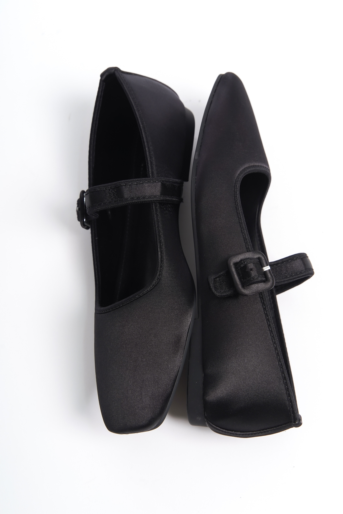 کالج زنانه capone-outfitters