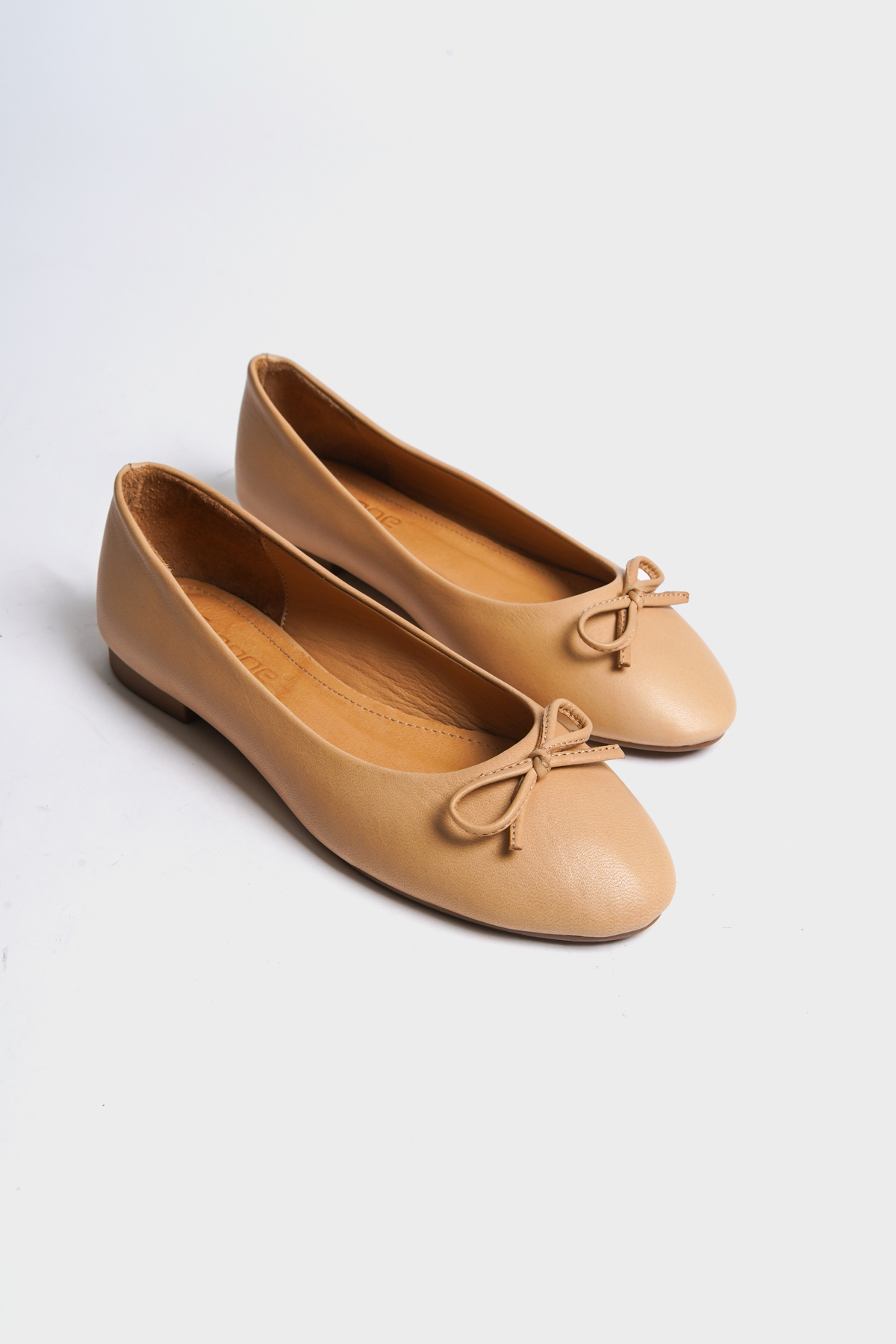 کالج زنانه capone-outfitters