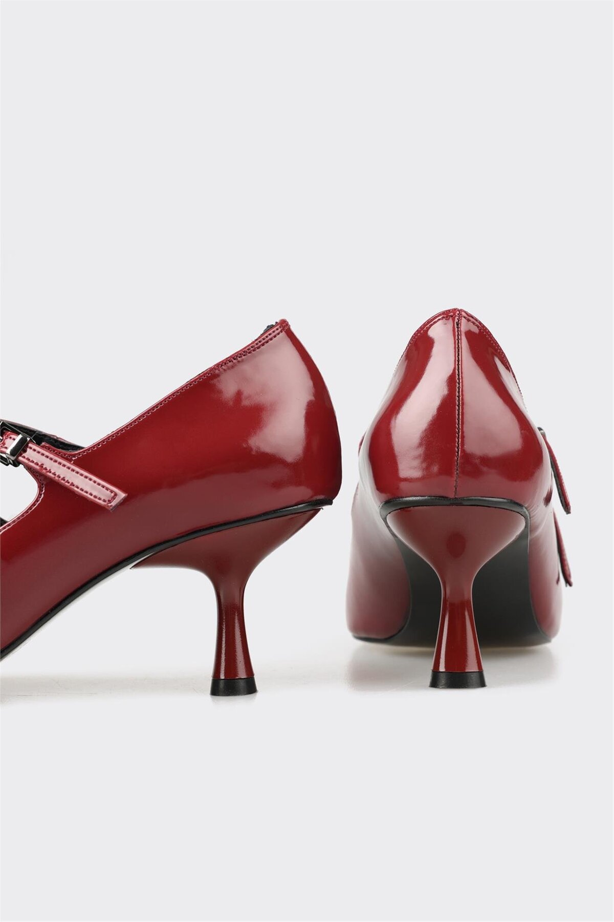 کفش پاشنه بلند کلاسیک زنانه اله elle