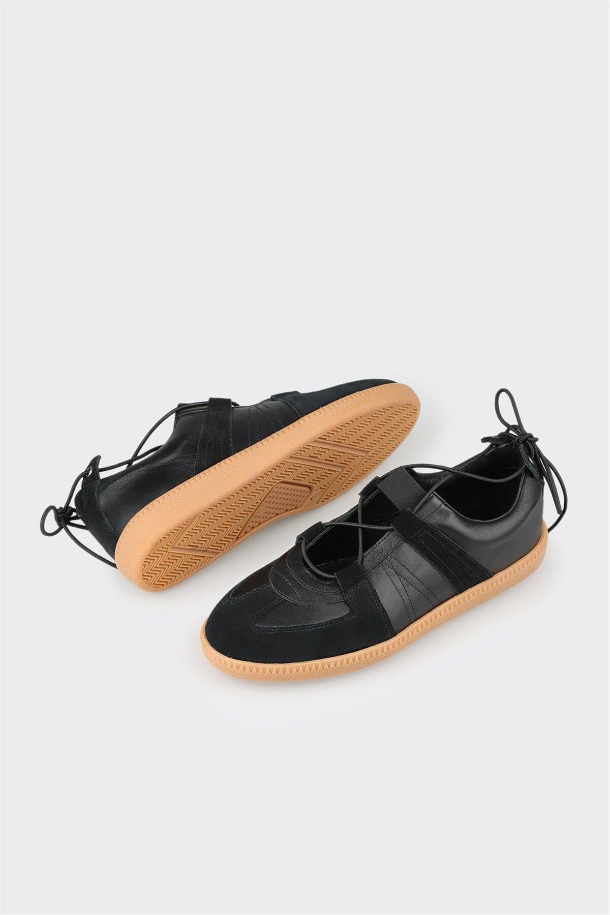 کتانی زنانه اله elle