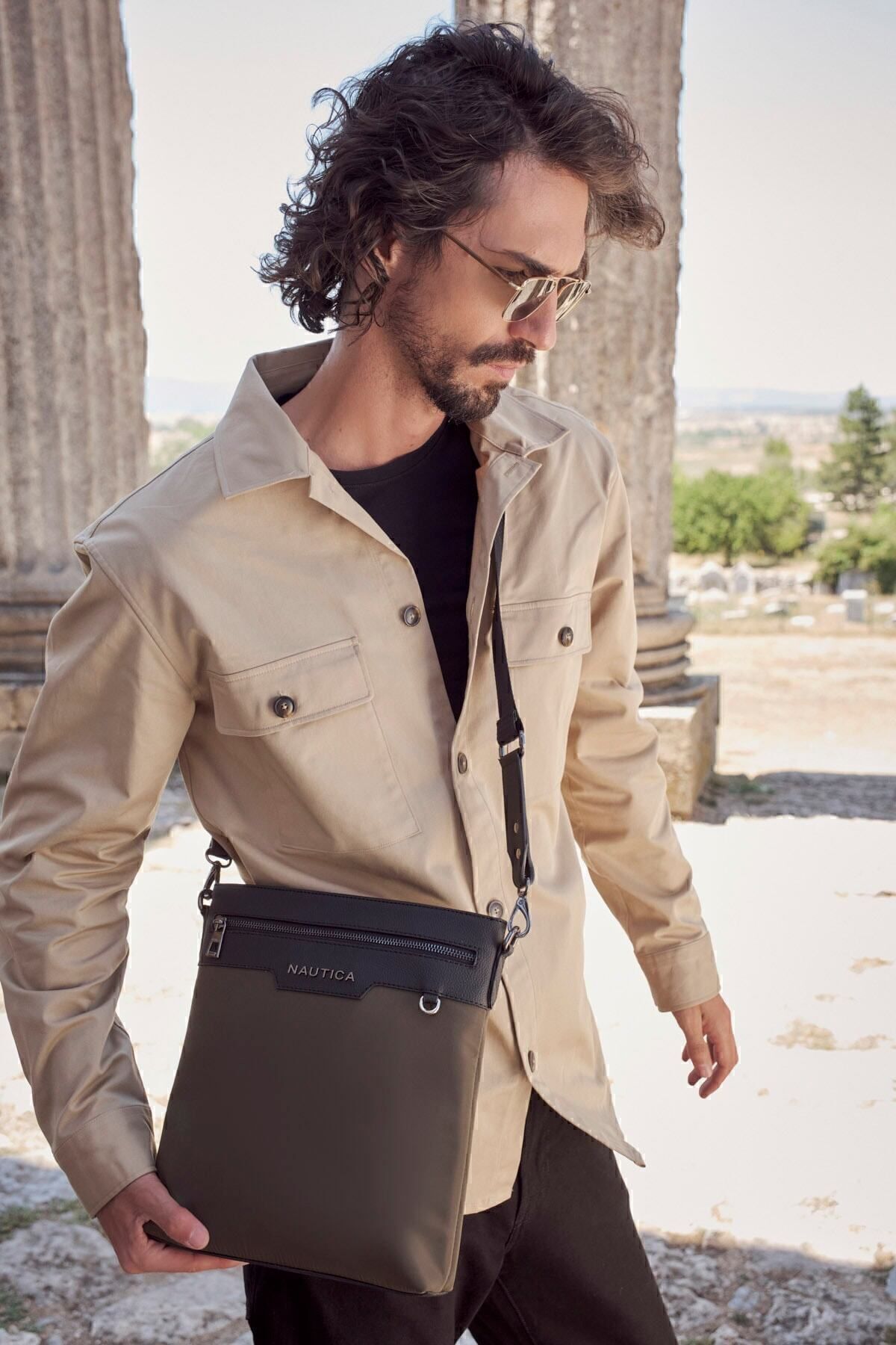 کیف مسنجر nautica