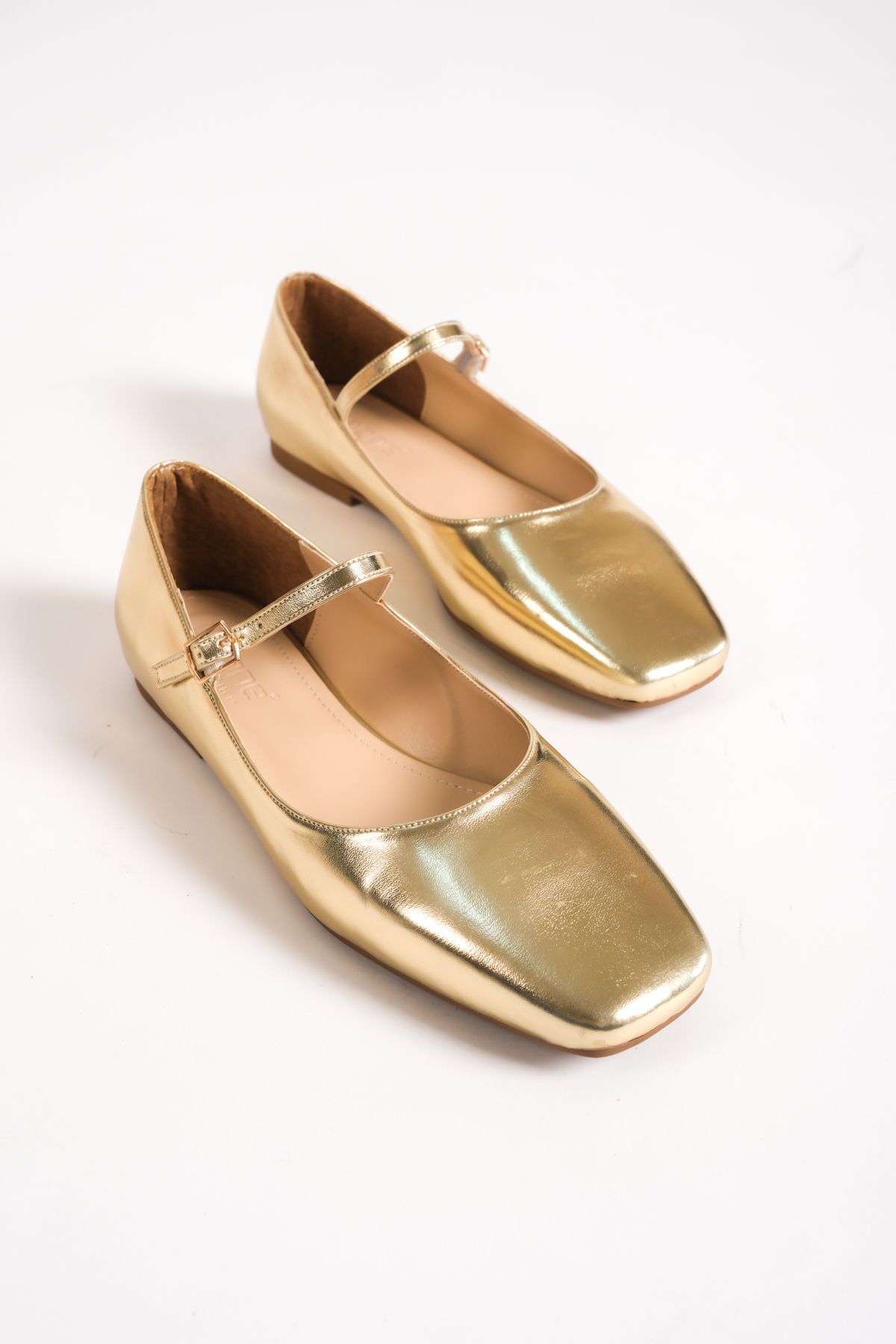 کالج زنانه اورجینال کاپون اوتفیترز capone-outfitters