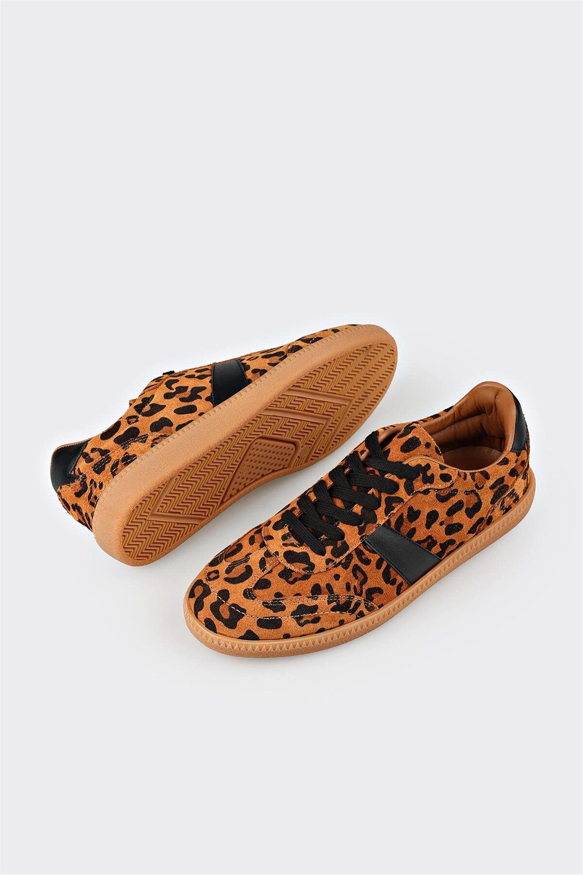 کتانی زنانه اله elle