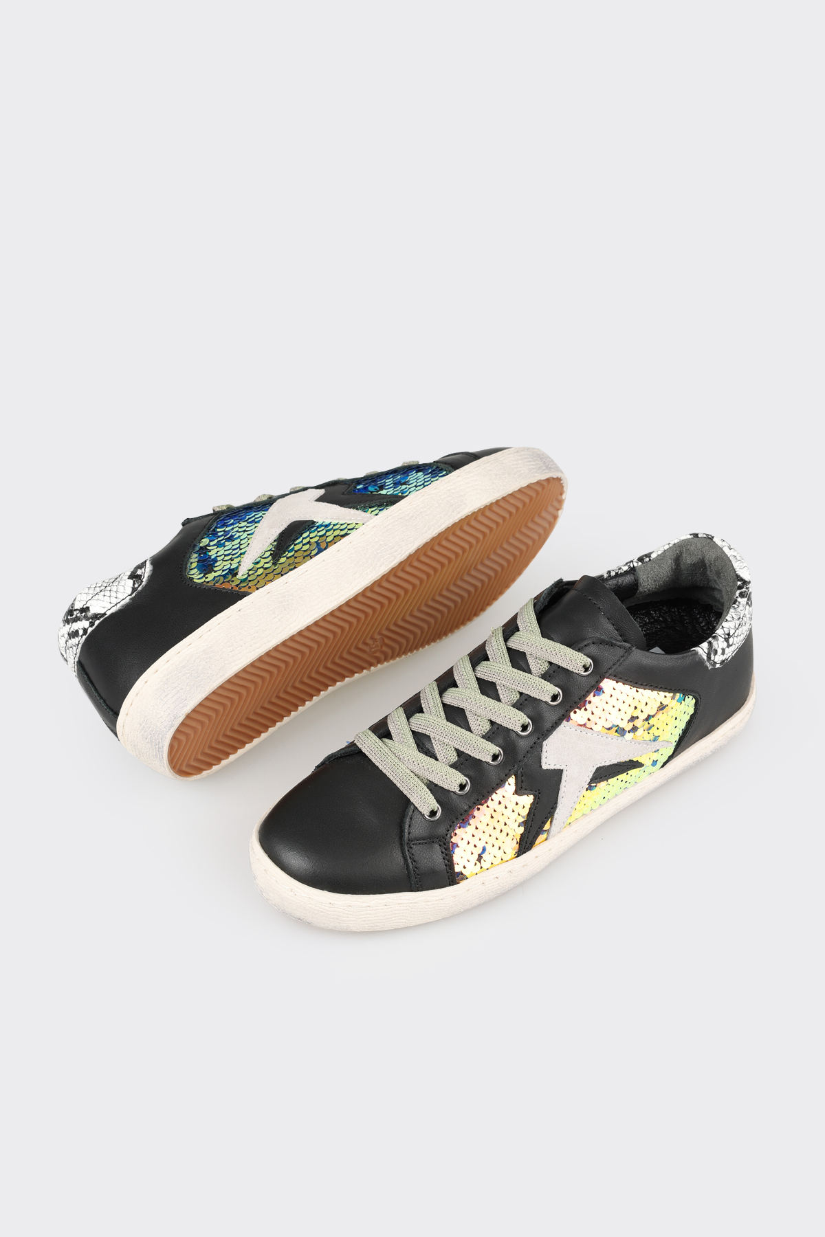 کتانی زنانه اله elle