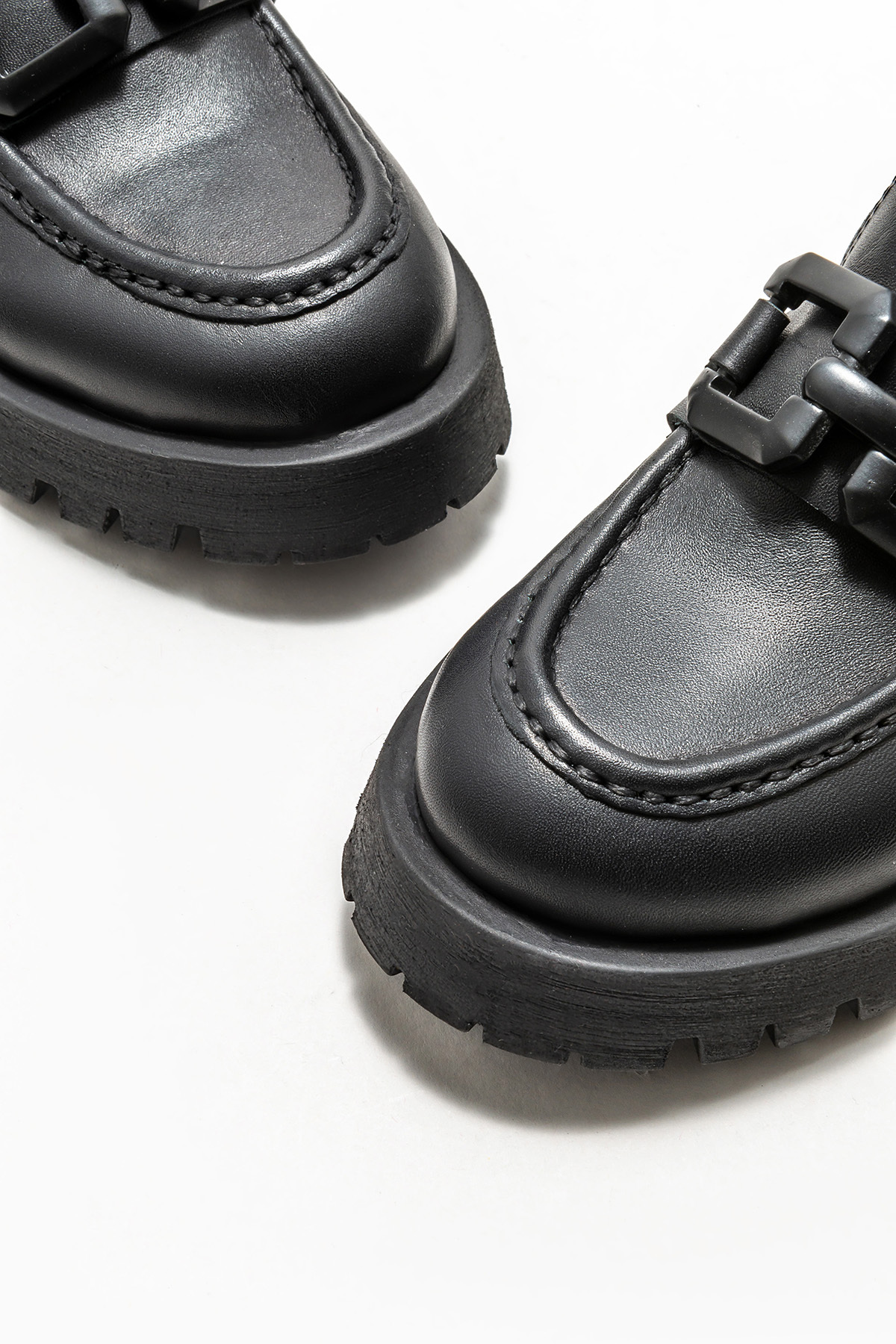 کتانی زنانه اله elle