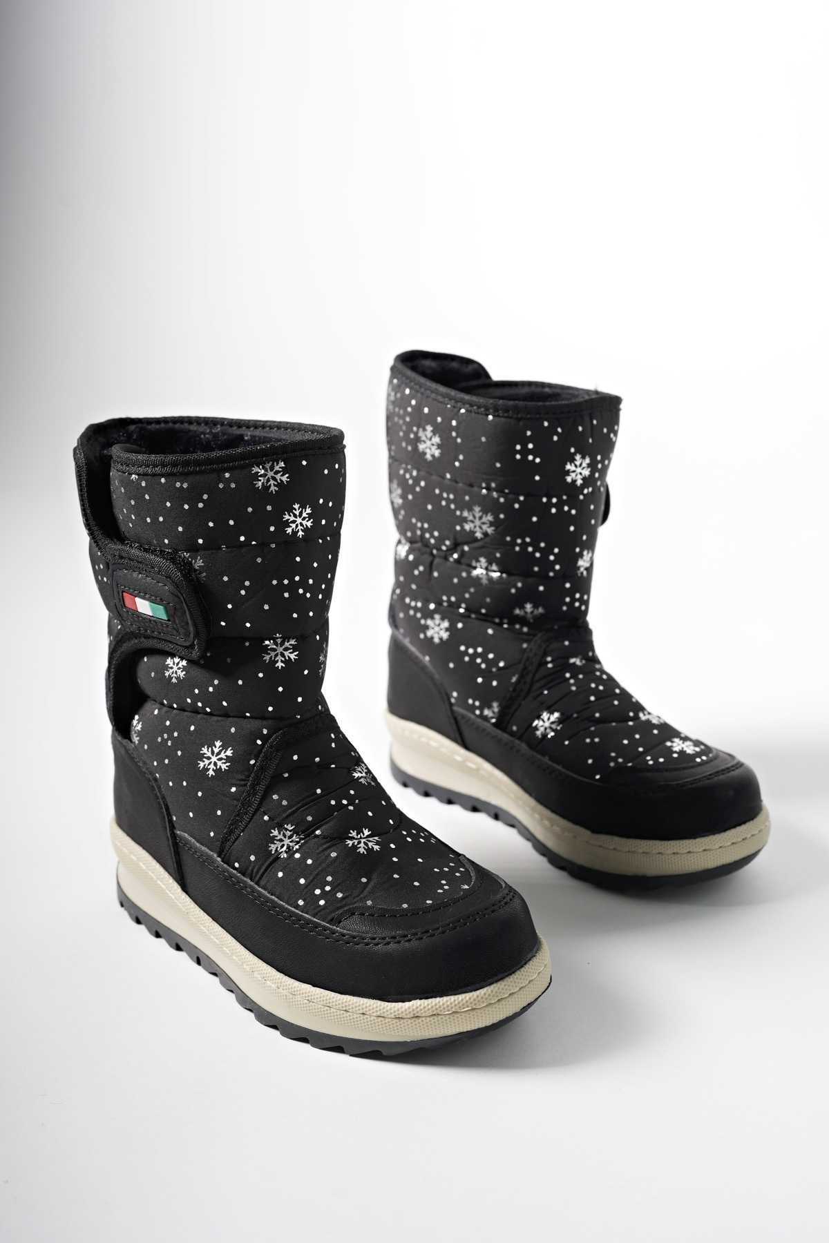 بوت و نیم بوت بچگانه ریکان